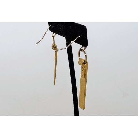 Chico's NWT Two Tone Floral Etched Dangle Earrings 2.5 in - Picture 7 of 7